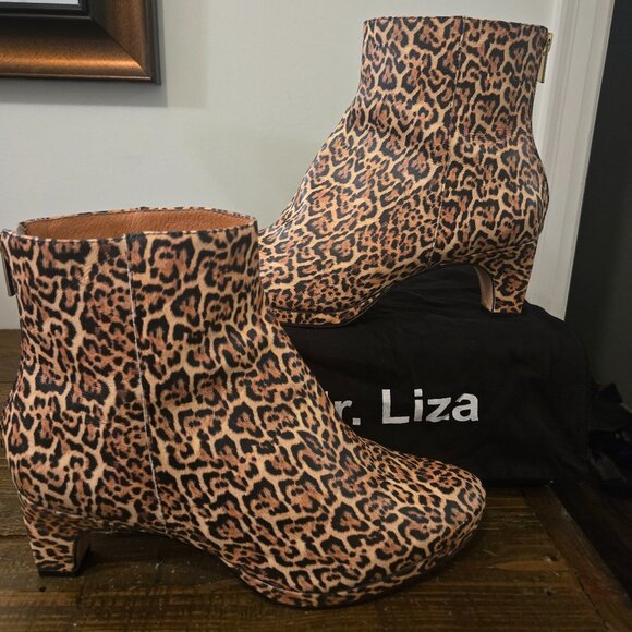Women's Dr. Liza bootie size 9 - Picture 4 of 5